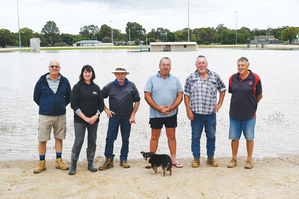 Officials from the harness racing club and Wedderburn Redbacks. LH PHOTO
