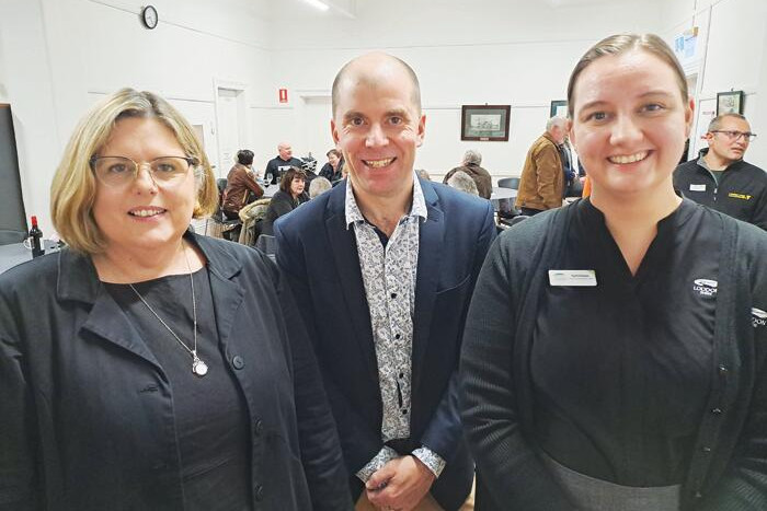 Susan Fayad with Loddon Tourism’s Bradd Worrell and Faith Cooper at Monday’s business network dinner. LH PHOTO