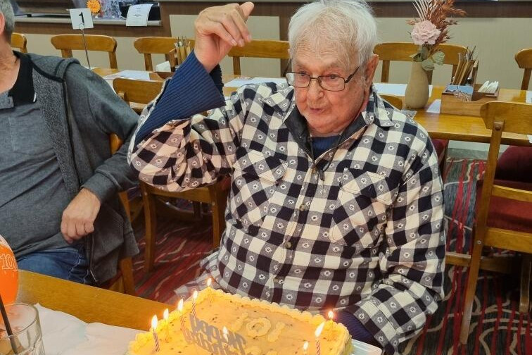 Community mourns passing of centenarian Ivan - feature photo