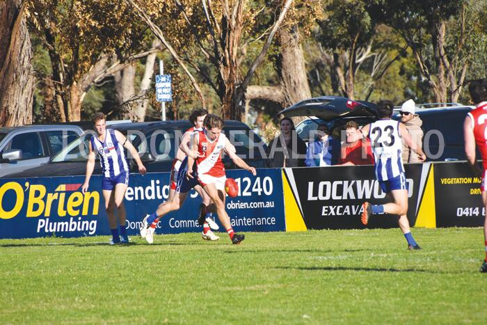 One kick, persistency and inaccuracy - feature photo