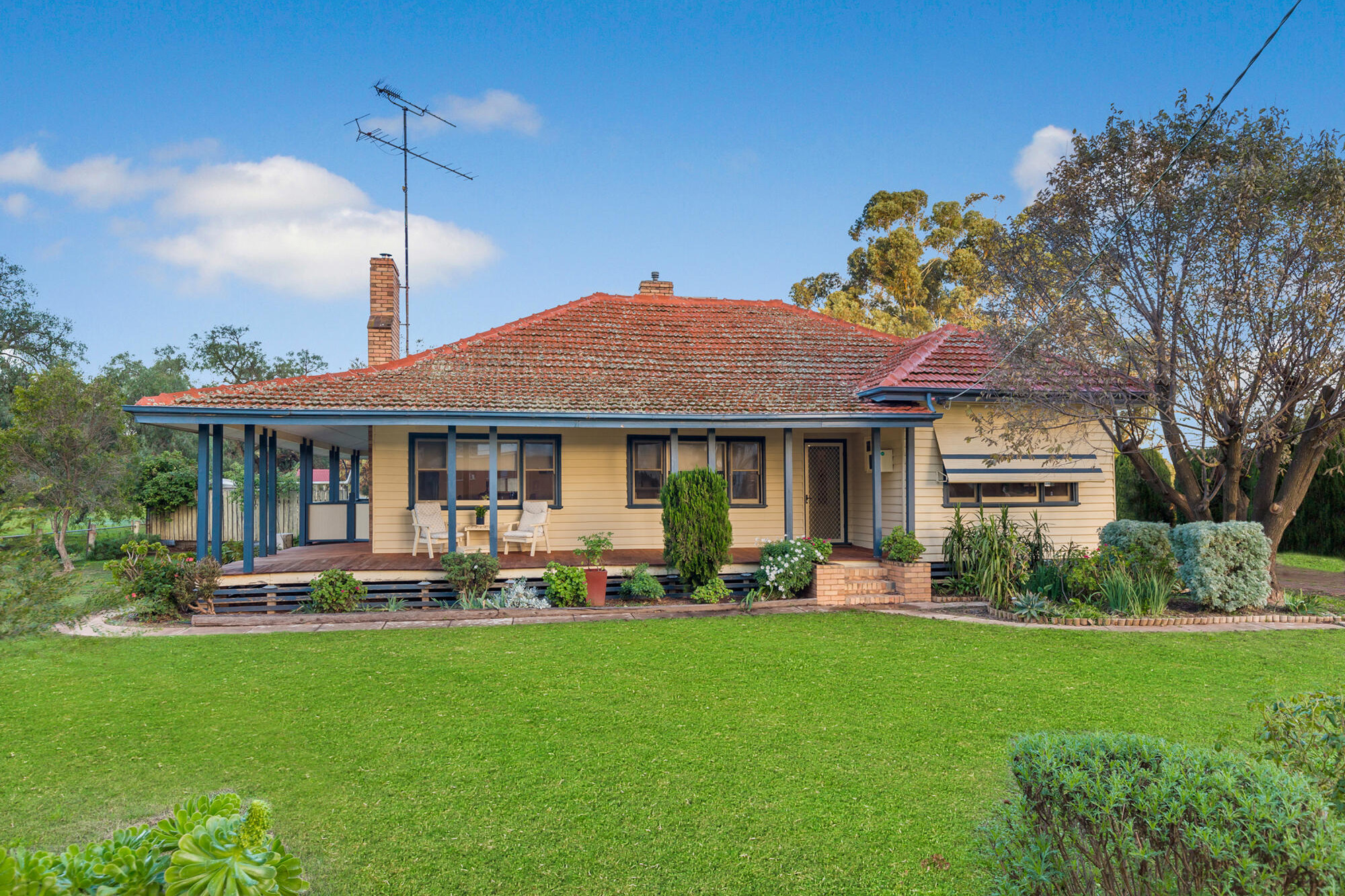 An incredible home to delight - feature photo