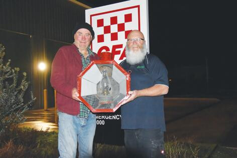 Lamp lights brigade - feature photo