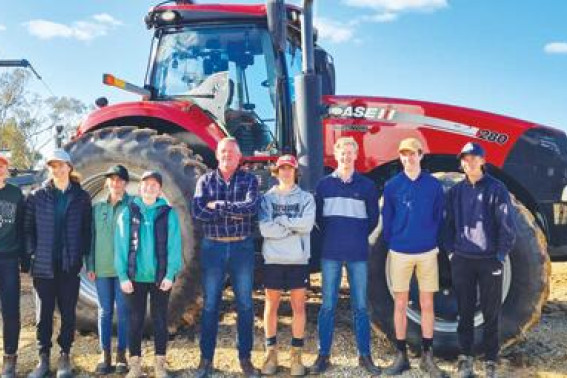 Ag students talk careers, weeds - feature photo