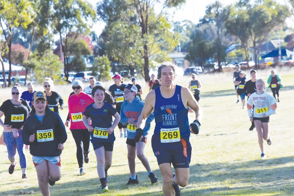 Hundreds take morning run in name of resilience - feature photo