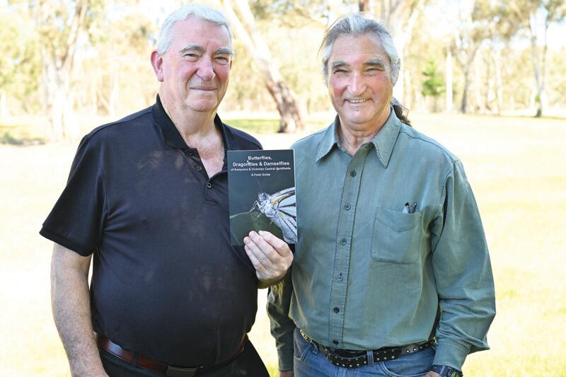 Michael Barkla and Rob Scholes launch Friends of Kooyoora’s latest field guide. LH PHOTO