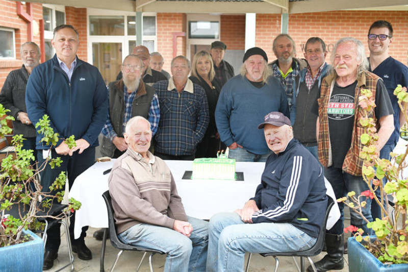 Blokes mark milestone for Men's Sheds - feature photo