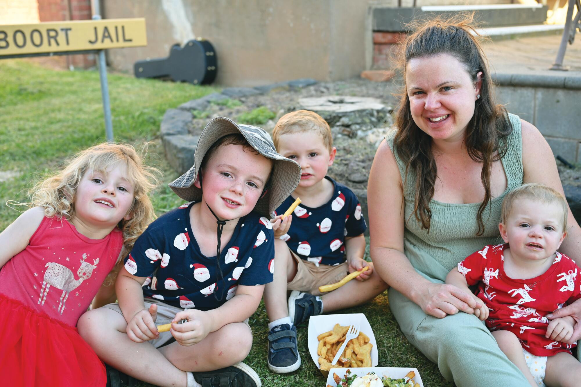 Violet Verley-Knight, Lachlan, Fletcher, Richelle and Olivia Knight at Boort. LH PHOTOS