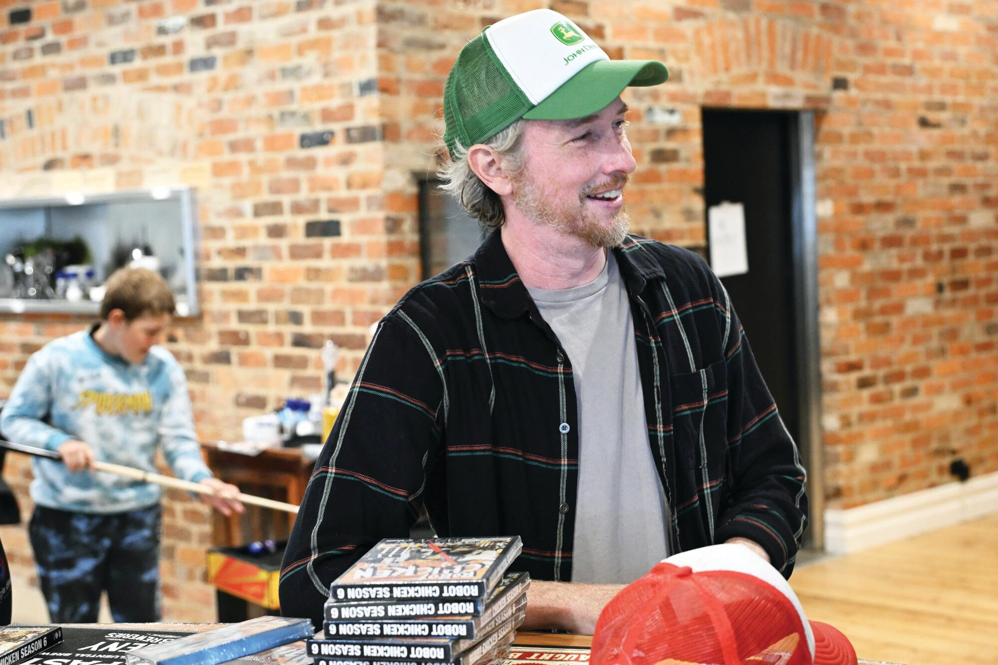 Spinning the yarns: comic writer's Aussie visit - feature photo