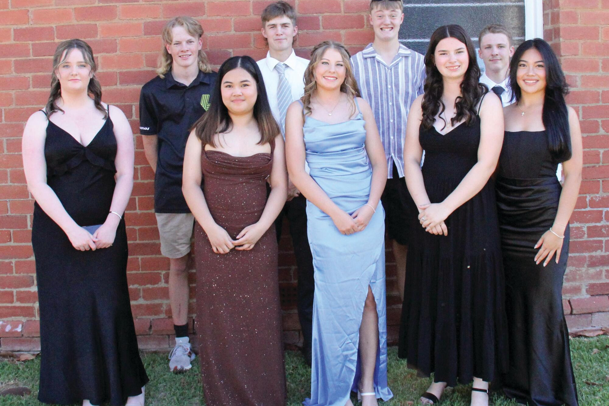 Graduating class full of good sports - feature photo