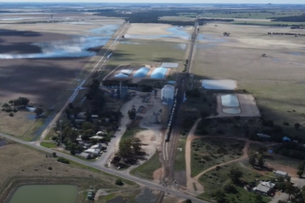 Calm in Miti as paddocks turn to big ponds - feature photo