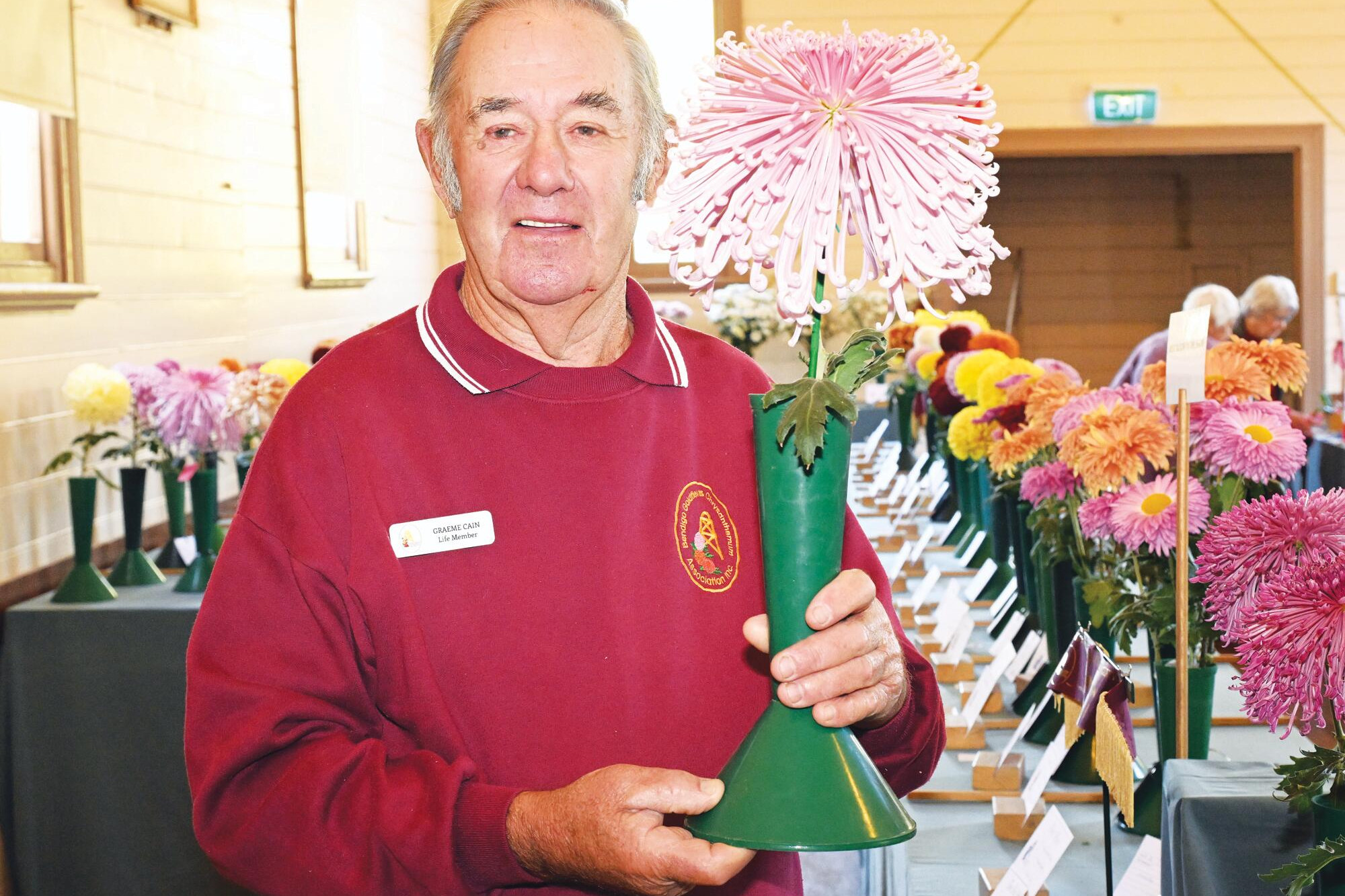 Graeme's blooms are best at show - feature photo