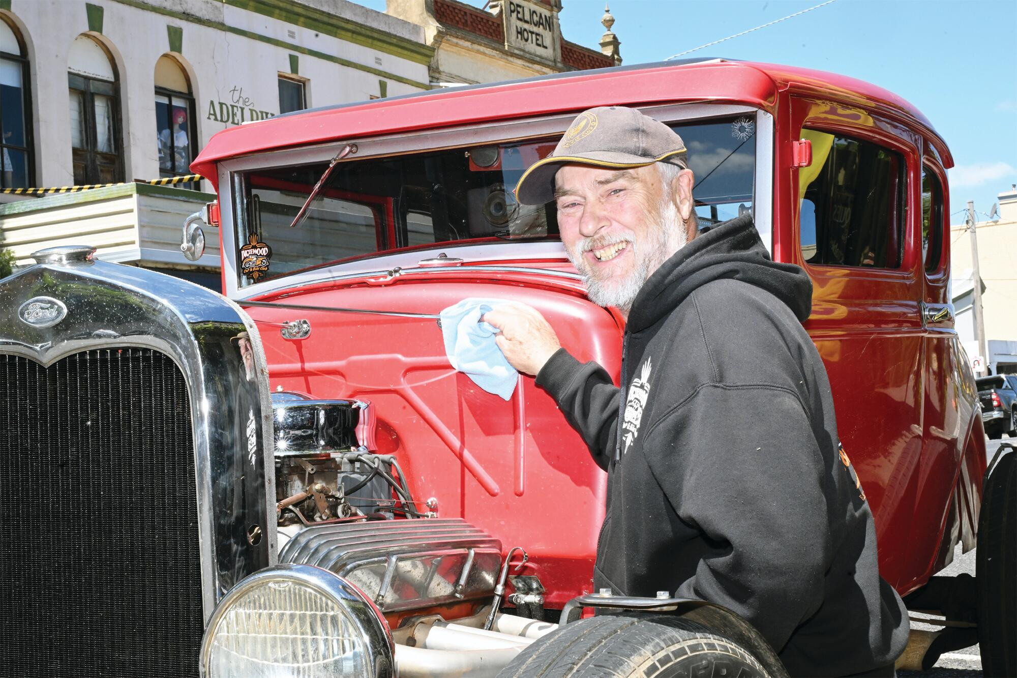 Steve Gartside polishing the classic rod ready for Inglewood Alive.