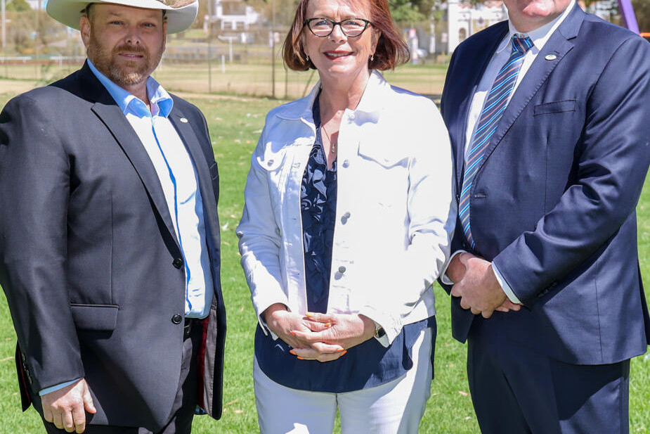 Mayor Dan Straub, Anne Webster and Cr David Weaver at the funding pledge announcement