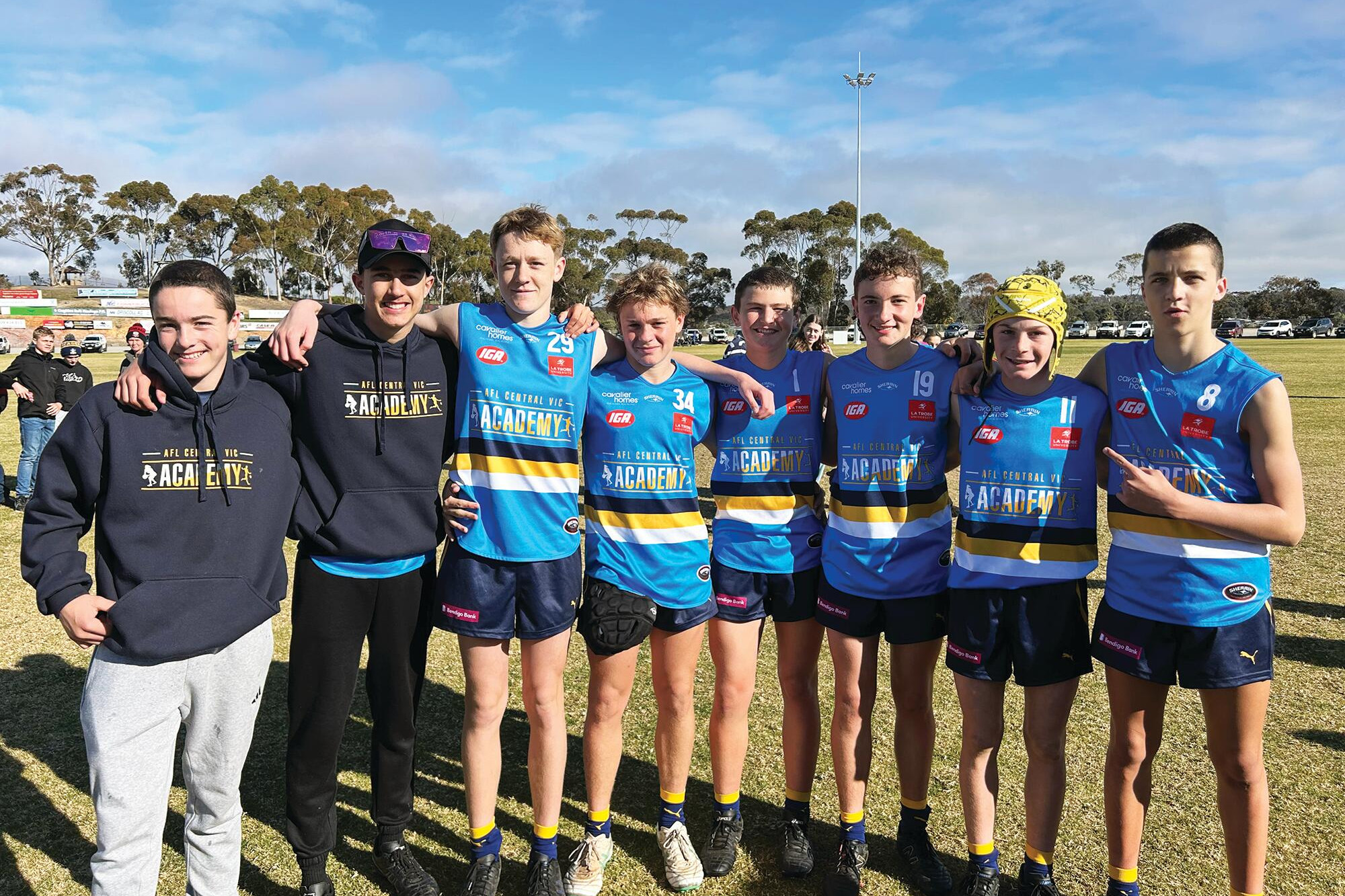 Big Pie contingent represents league - feature photo