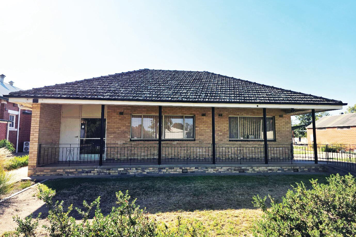 Disused health centre ready for demolition - feature photo