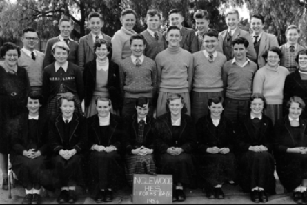 Senior students at Inglewood Higher Elementary School in 1956