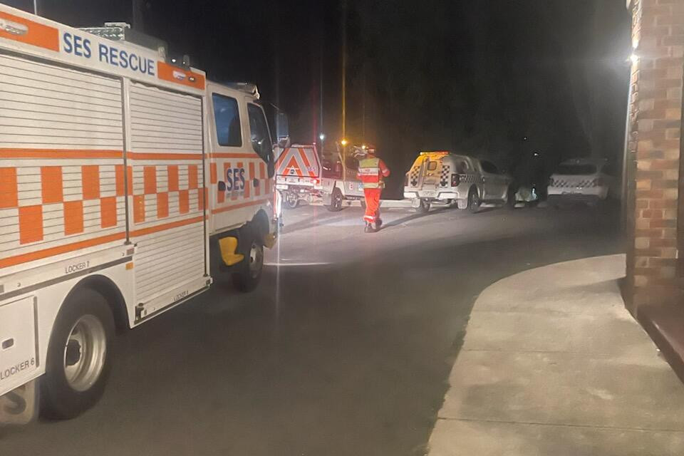 BREAKING: Man rescued after falling from bridge into Loddon River - feature photo