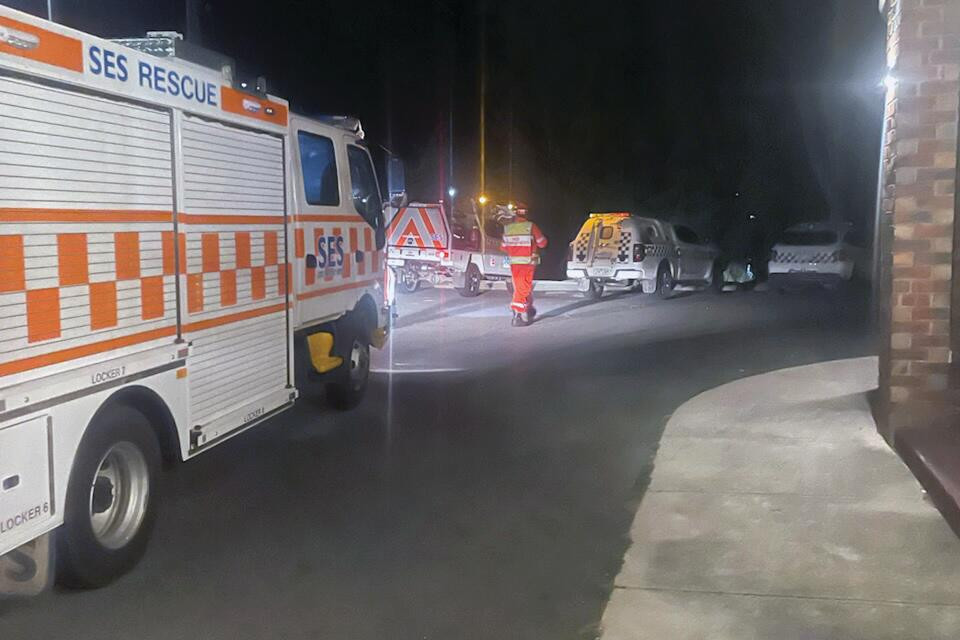 Rescue teams arrive at Bridgewater on Friday night