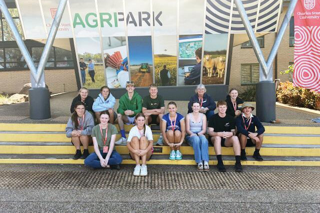 Local students experience Charles Sturt University