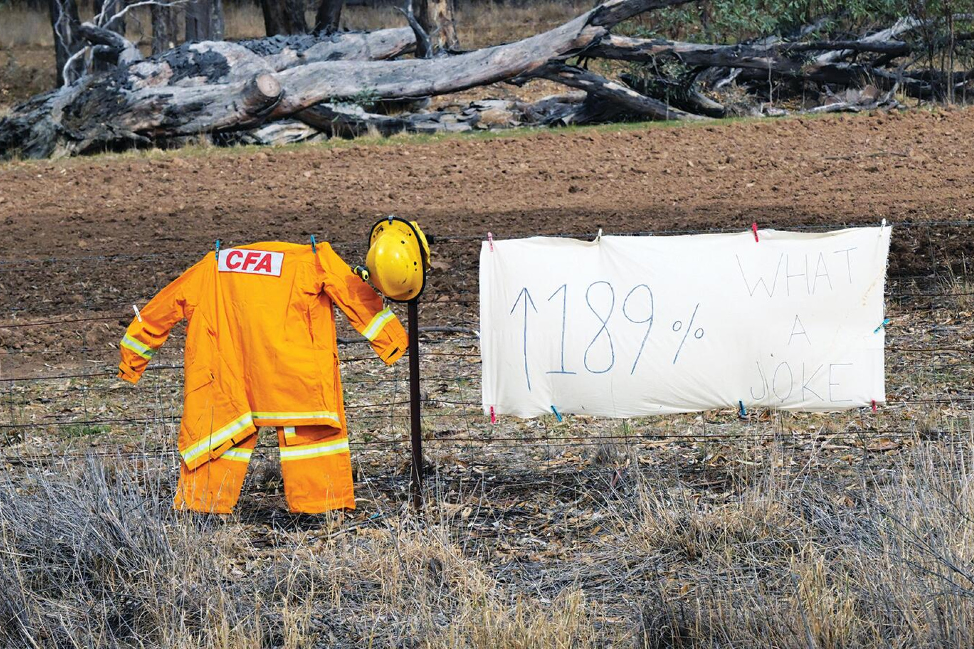 A firie's protest on the Calder Highway near Wedderburn. LH PHOTO