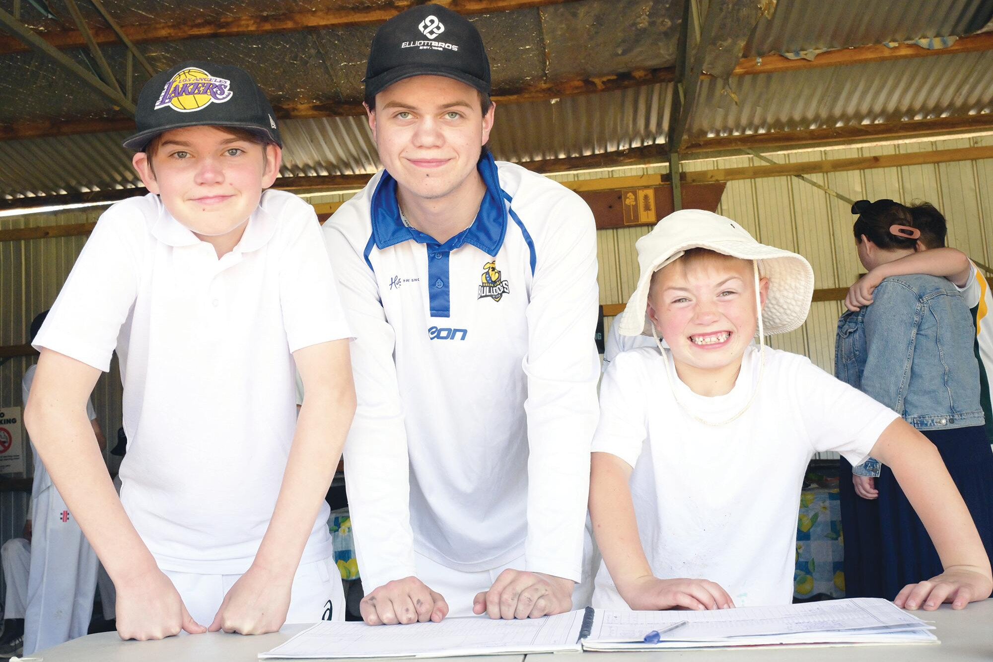 Wedderburn junior captan Jye Dingfelder (centre) with first-gamers Archer Derks and Heath Polkinghorne. LH PHOTO