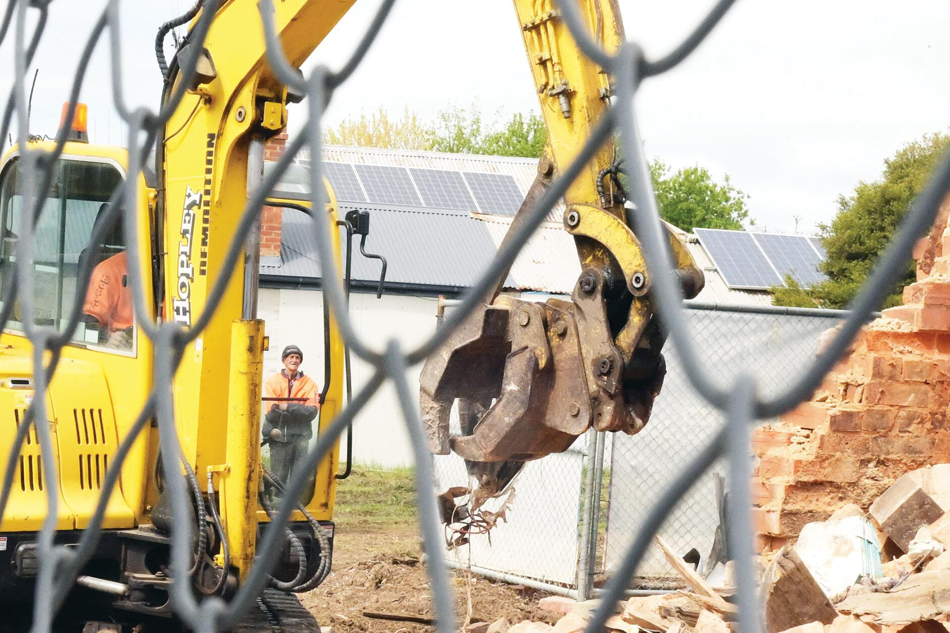 Jennings Store ruins removed brick by brick - feature photo