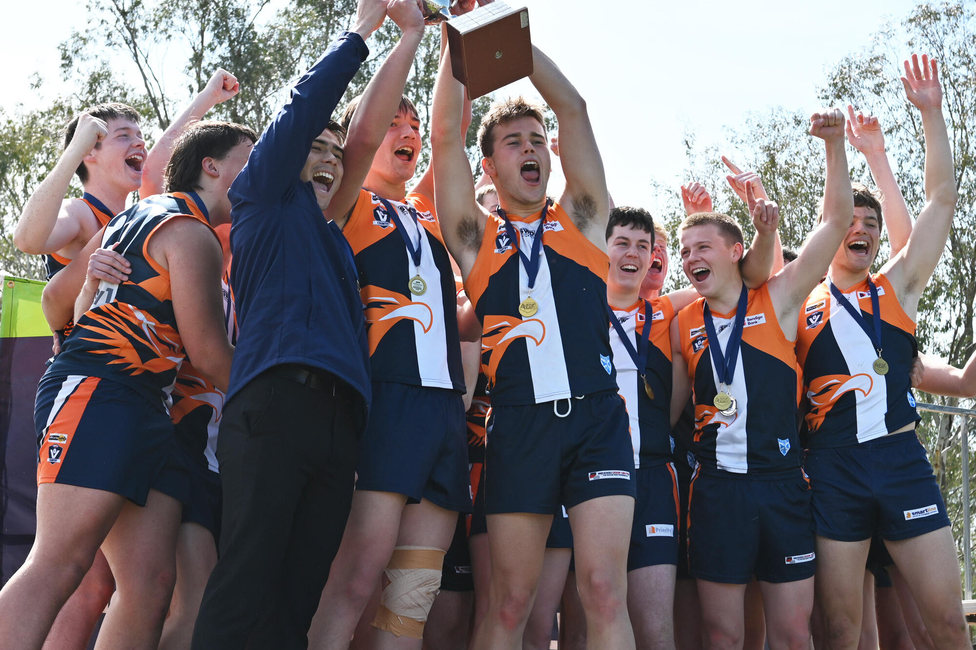 Powerful second half delivers for Eagles - feature photo