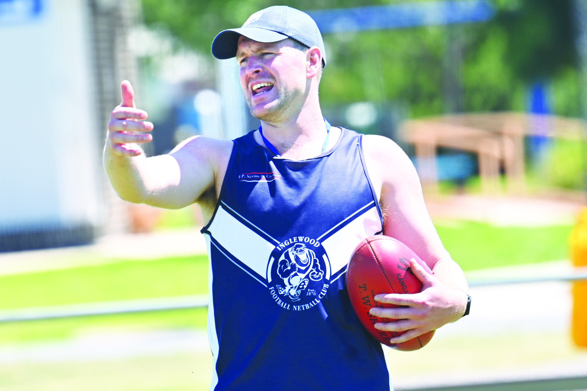 First for footy news: Payne will coach Macorna - feature photo
